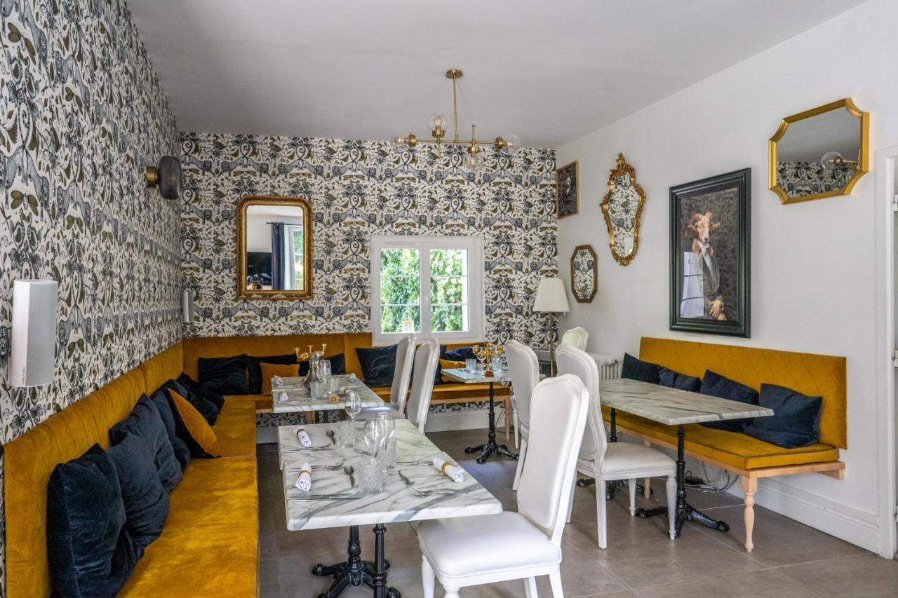 Chateau Des Ayes - Chambres & Suites Saint-Étienne-de-Saint-Geoirs Eksteriør billede