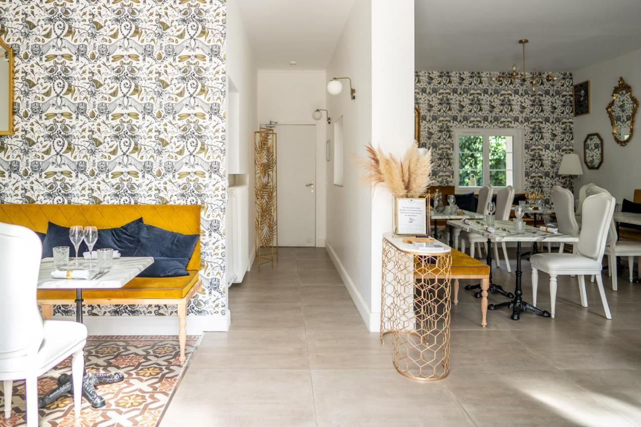 Chateau Des Ayes - Chambres & Suites Saint-Étienne-de-Saint-Geoirs Eksteriør billede